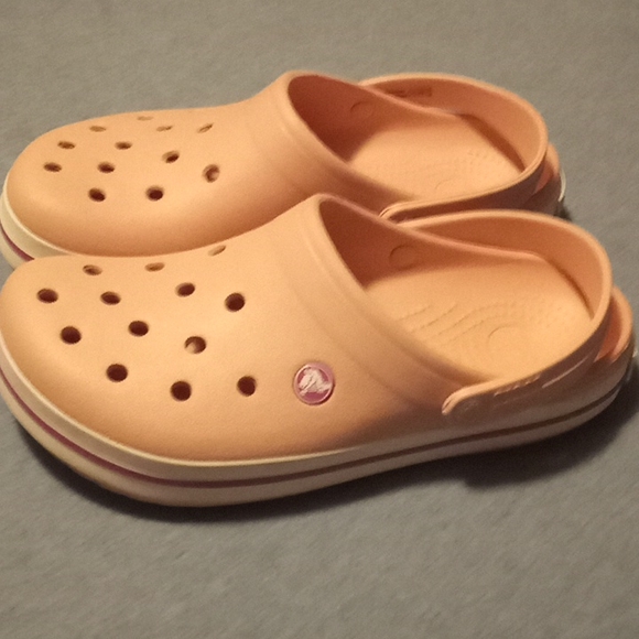 Crocs - Picture 2 of 5